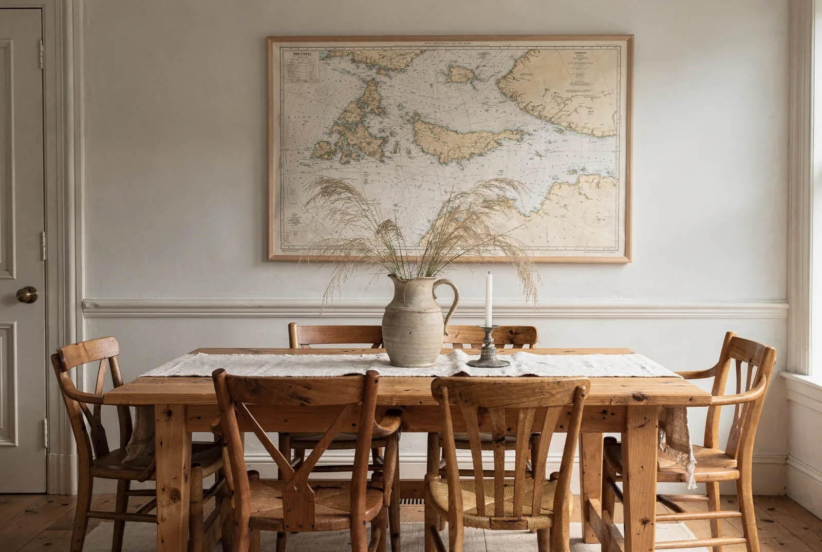 Delicates: The dining room