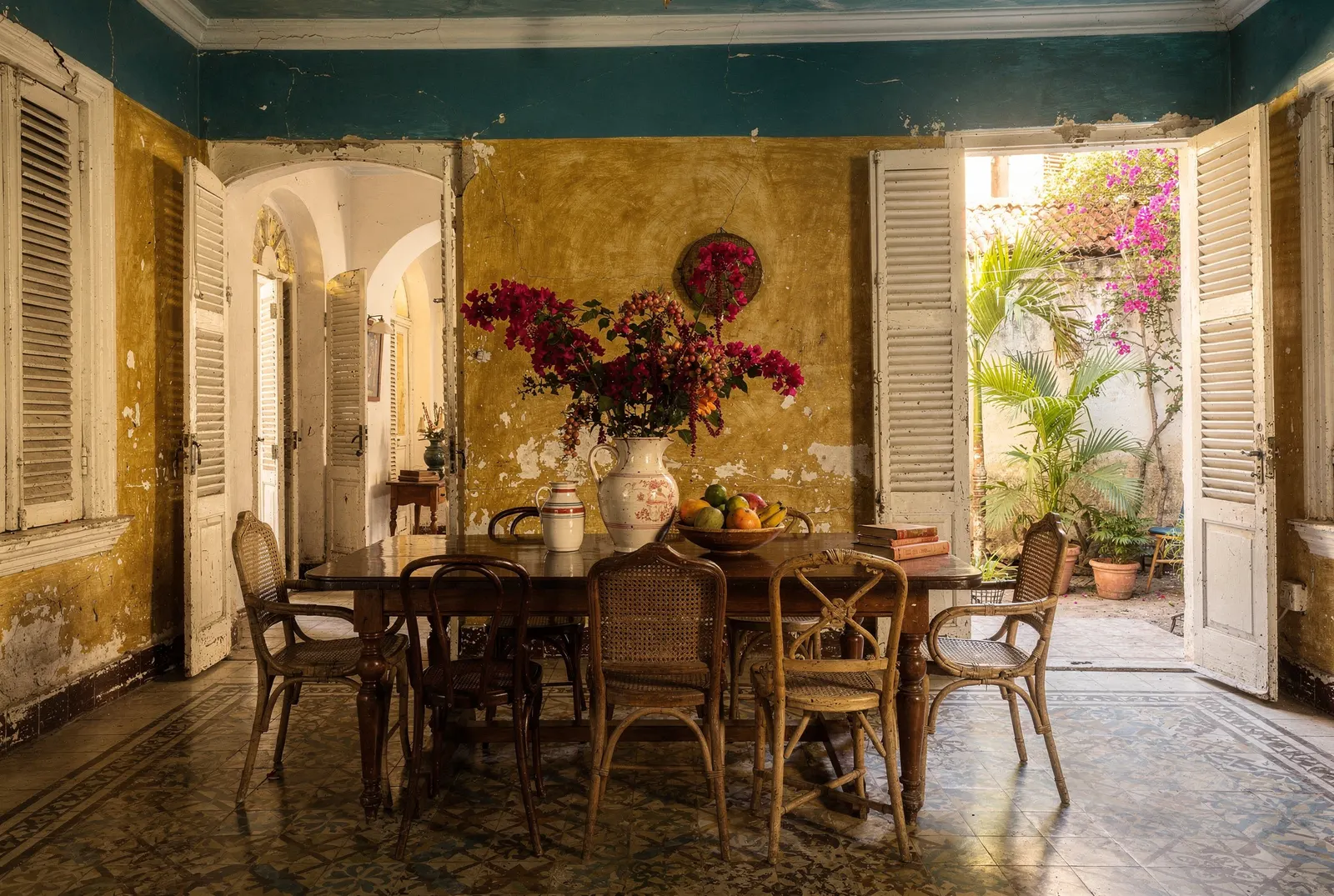 Havana Sunset: The dining room