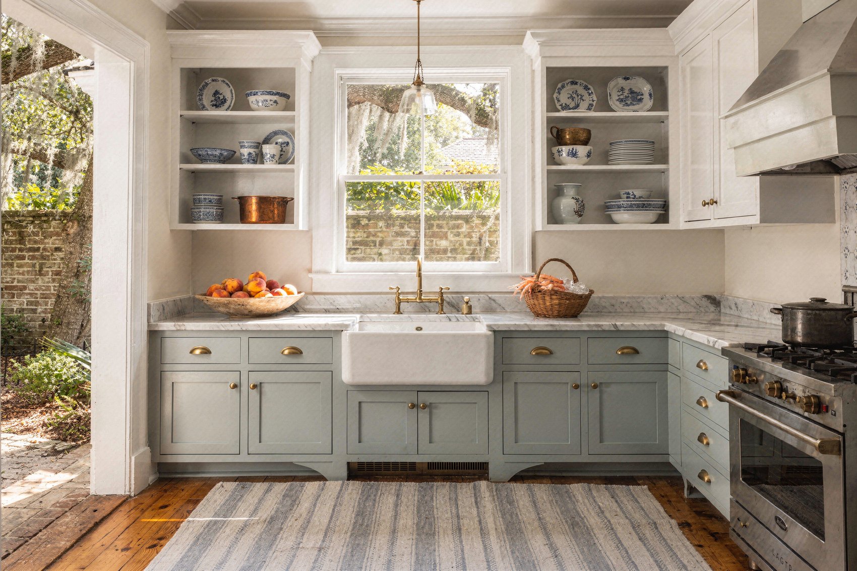Palladian Blue: Kitchen