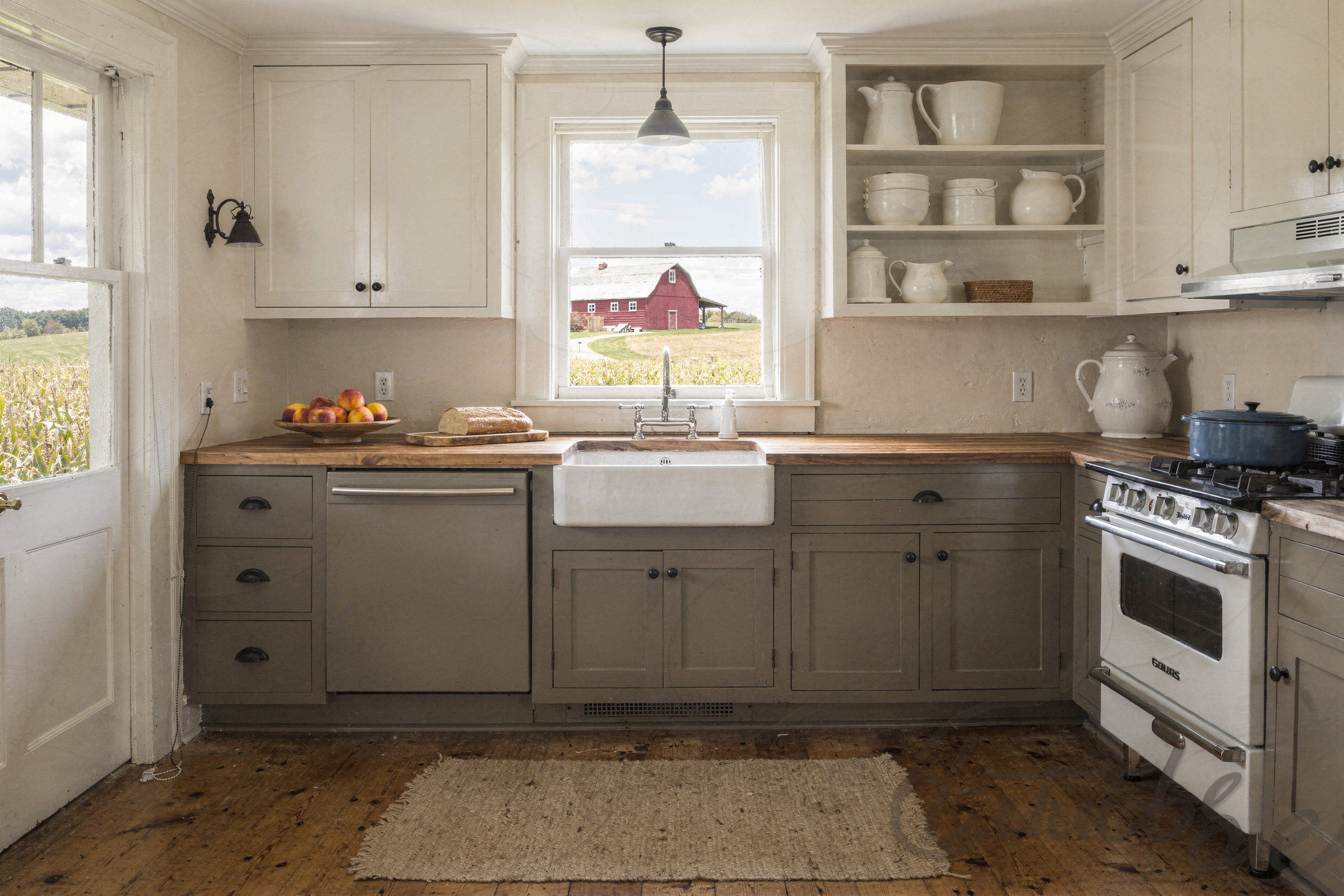 Red Barn: Kitchen