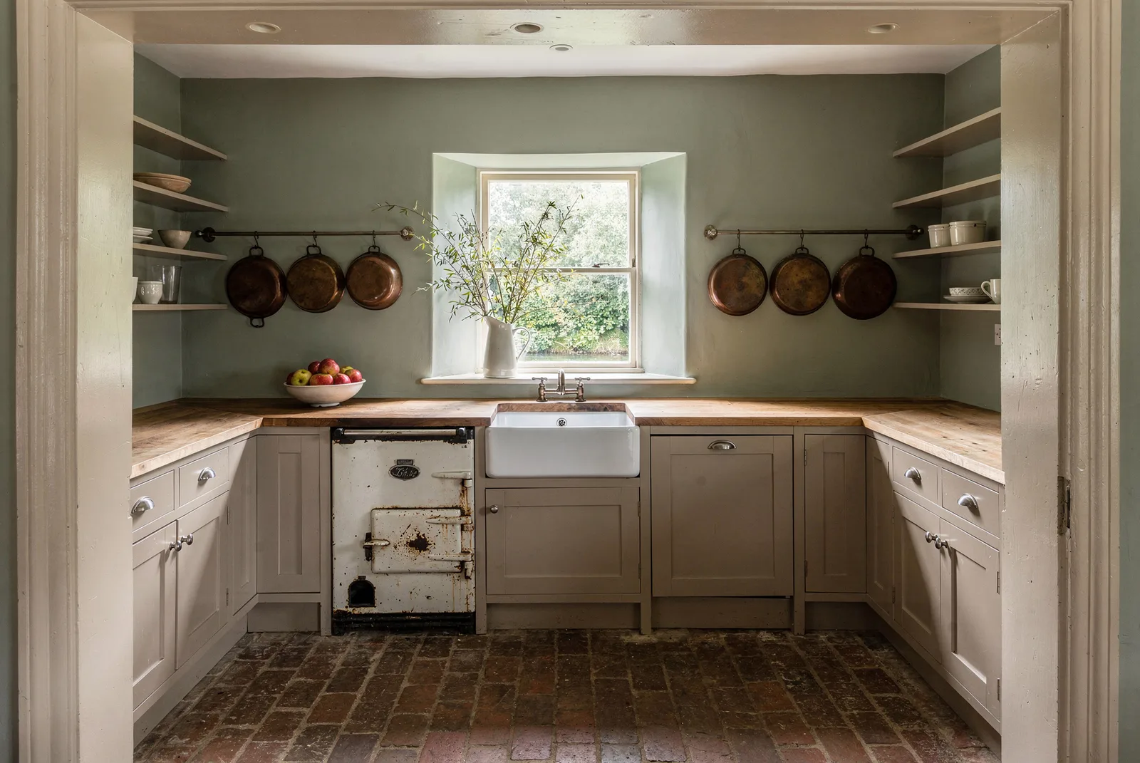 Willow Tree: Kitchen