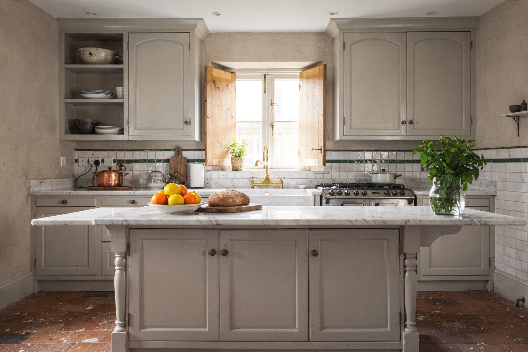 Worldly Gray: Kitchen
